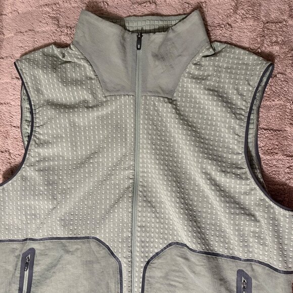 NWOT Lululemon Water-Repellent Fleece Hiking Vest Laurel Green Zip Pockets XXL - Picture 3 of 14